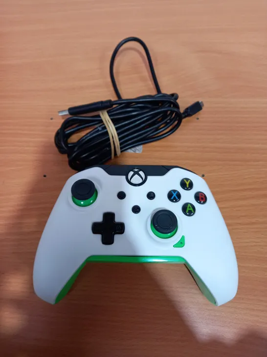 PDP NEON WHITE WIRED XBOX CONTROLLER