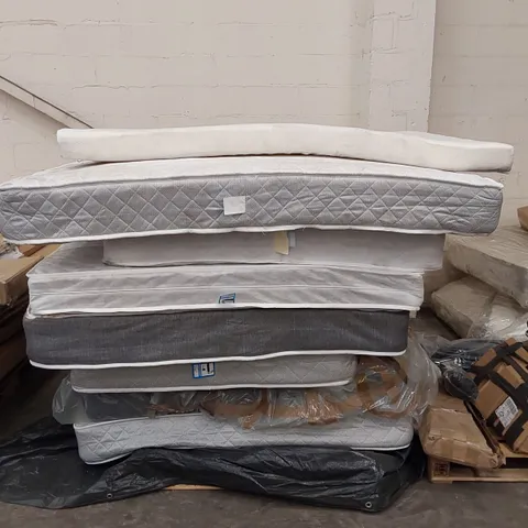 PALLET OF APPROXIMATELY 8X ASSORTED MATTRESSES