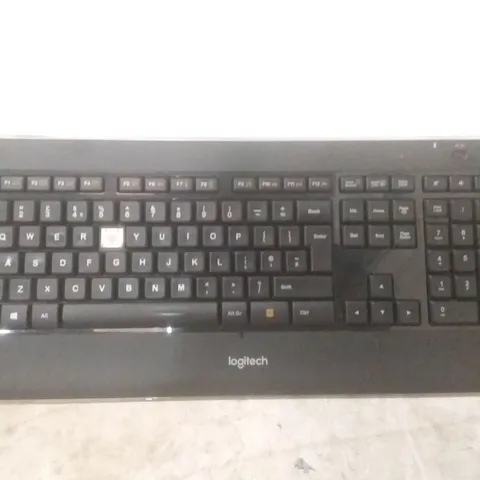 BAGGED LOGITECH K800 WIRELESS KEYBOARD 