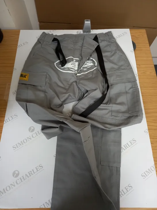 CORTEZ CARGO PANTS IN GREY - M