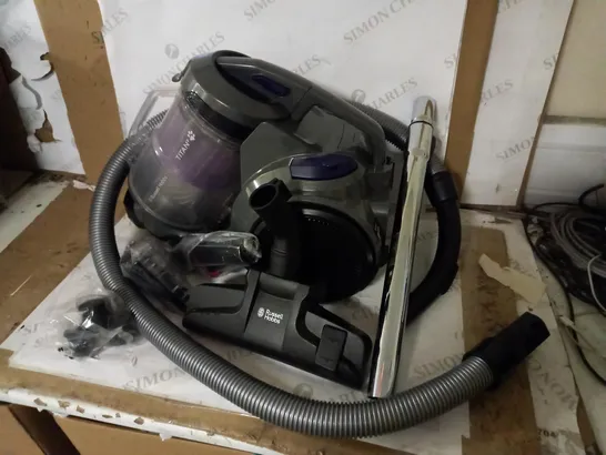 RUSSELL HOBBS TITAN 2 PET CYLINDER VACUUM IN GREY AND PURPLE