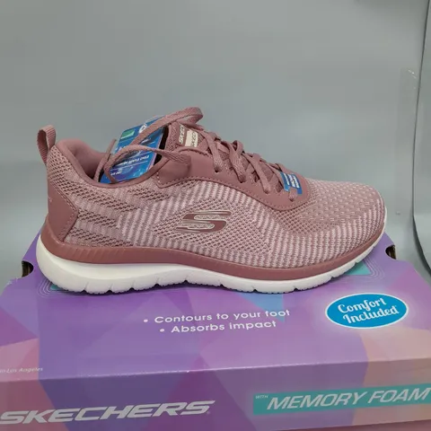 BOXED SKECHERS SIZE 4 ROSE LACE UP TRAINERS WITH MEMORY FOAM