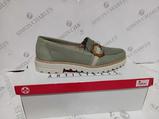 BOXED PAIR OF RIEKER SUEDE LOAFER GREEN SHOES - UK SIZE 6