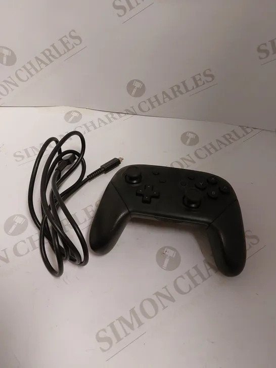 NINTENDO SWITCH PRO CONTROLLER 