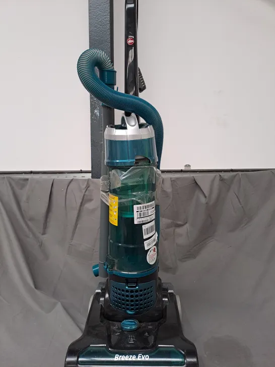 HOOVER BREEZE EVO UPRIGHT VACUUM CLEANER - COLLECTION ONLY