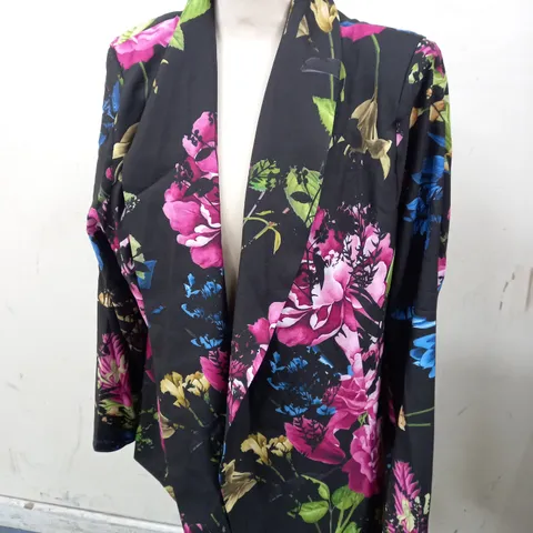 FOREVER UNIQUE BELTED BLAZER IN FLORAL DESIGN - UK 18