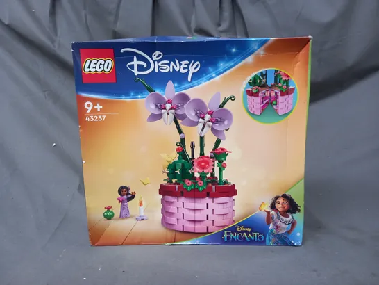 BOXED LEGO DISNEY ENCANTO SET 43237