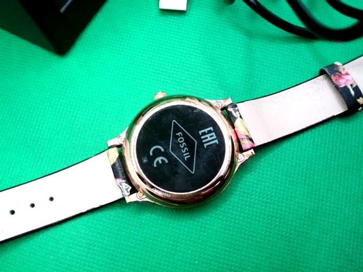 fossil q venture charger