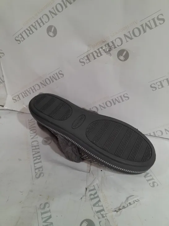 BOXED PAIR SKECHERS COZY SLIPPERS - CHARCOAL - UK SIZE 8 - BOXED 