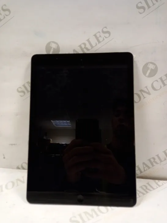 APPLE IPAD AIR A1475