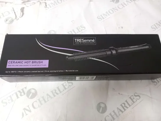 BOXED TRESEMME CERAMIC HOT BRUSH 9371TU