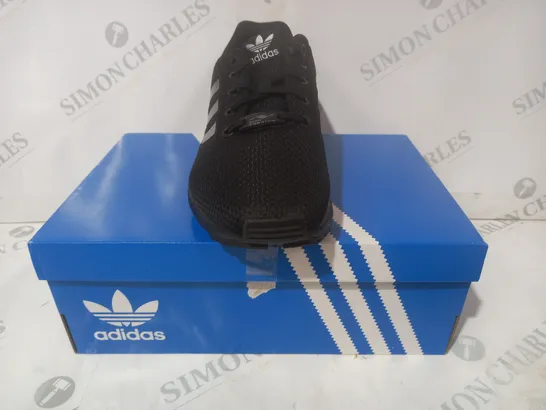 BOXED PAIR OF ADIDAS ZX FLUX J SHOES IN BLACK UK SIZE 4