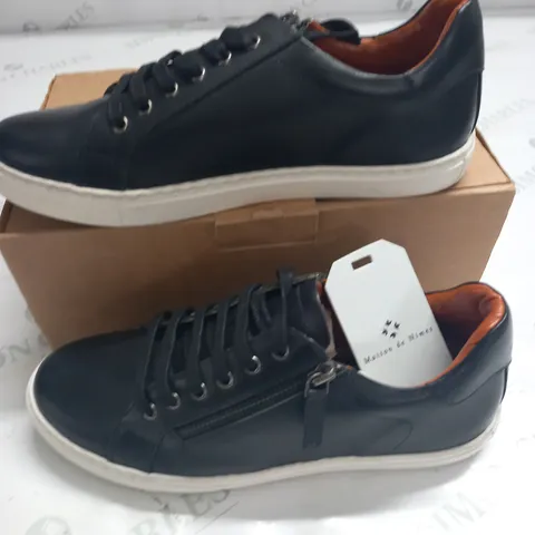 BOXED PAIR OF MAISON DE NIMES LEATHER ZIP SIDE TRAINERS IN BLACK - SIZE 7