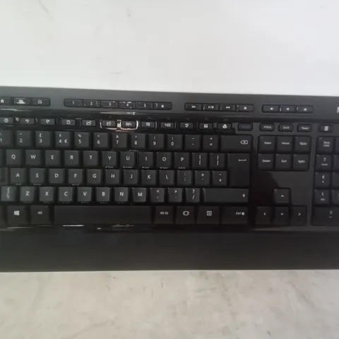 MICROSOFT 3050 WIRELESS KEYBOARD 