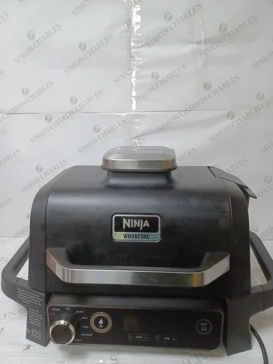 NINJA WOODFIRE GRILL