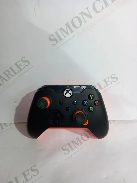 PDP ATOMIC BLACK & ORANGE  WIRED XBOX CONTROLLER