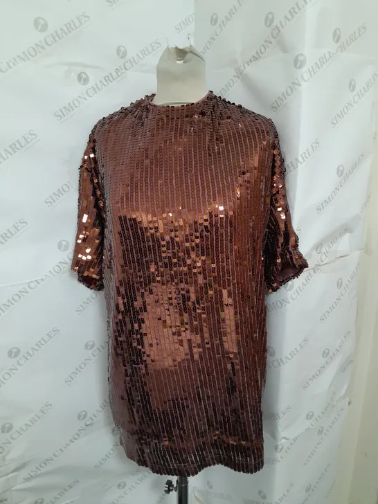 SLA THE LABEL BACKLESS SEQUINED WINNIE TSHIRT DRESS IN BROWN SIZE XS