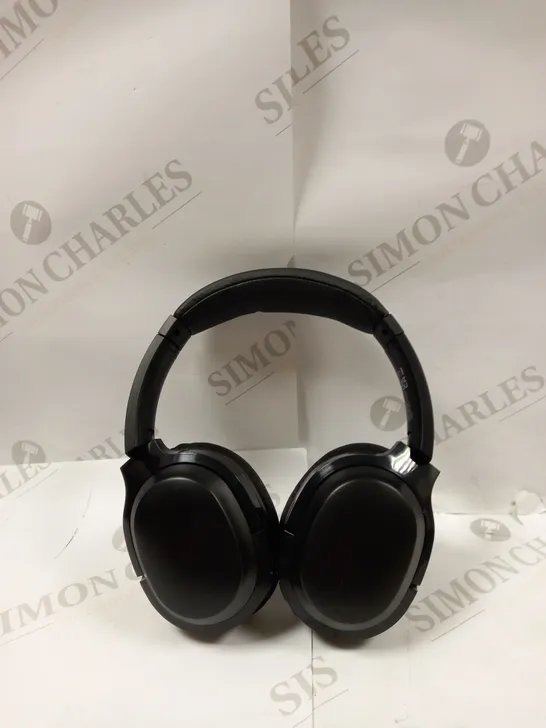 WIRELESS NOISE CANCELLING HEADPHONES