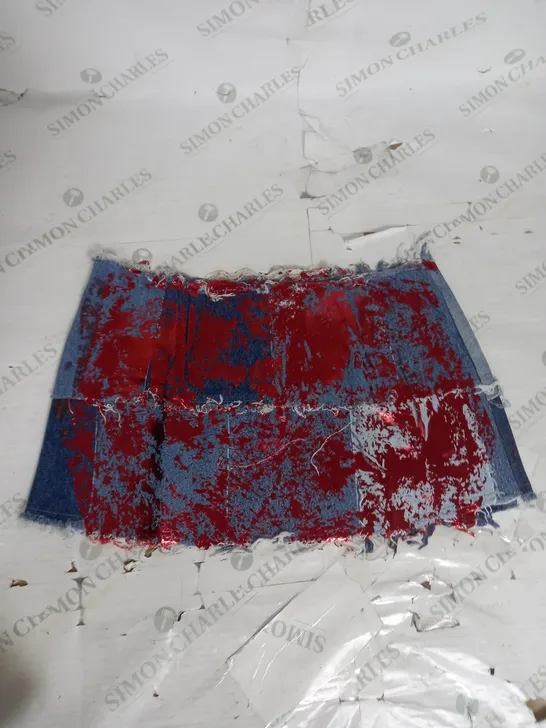 URBAN OUTFITTERS METALLIC SPLATTER PRINT DISTRESSED DENIM SKIRT IN BLUE AND RED SIZE L