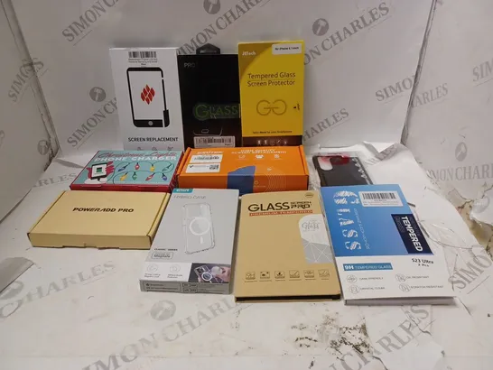 APPROXIMATELY 20 ASSORTED ITEMS TO INCLUDE TEMPERED GLASS, PHONE CASES AND PHONE CHARGERS