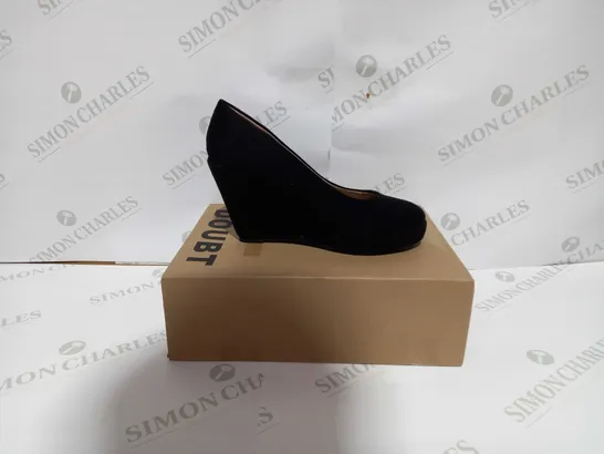 NO DOUBT WZ1 FASHION THIRSTY LADIES IN BLACK SUEDE - UK SIZE 6