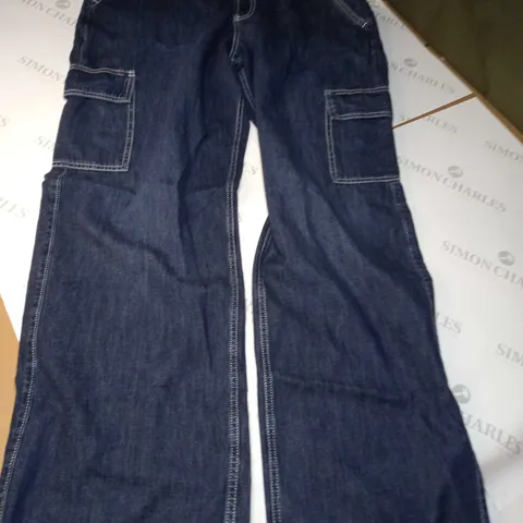 HOLLISTER WIDE LEG CARGO JEANS IN NAVY - 12L/31W