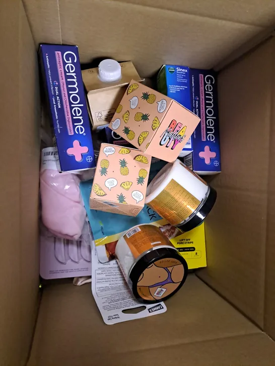 BOX OF APPROXIMATLY 20 ASSORTED ITEMS TO INCLUDE RAZORS, BODY CREAM, GERMOLENE