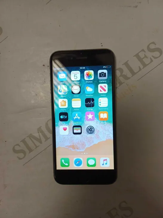 APPLE IPHONE 6 (A1586)