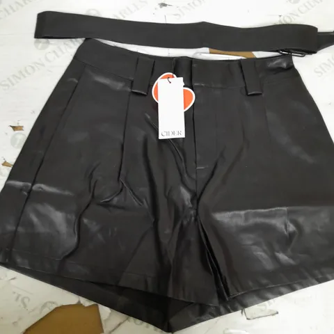 CIDER BLACK LEATHER SHORTS - SIZE MEDIUM