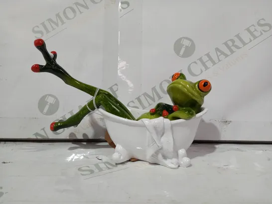 DECORATIVE FROG IN A BATH TUB ORNAMENT