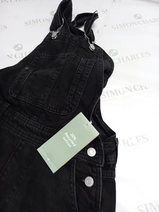 H&M BLACK DENIM DUNGAREES - UK 4