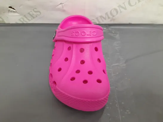 PAIR OF CROCS KIDS BAYA CLOGS IN PINK UK SIZE C10