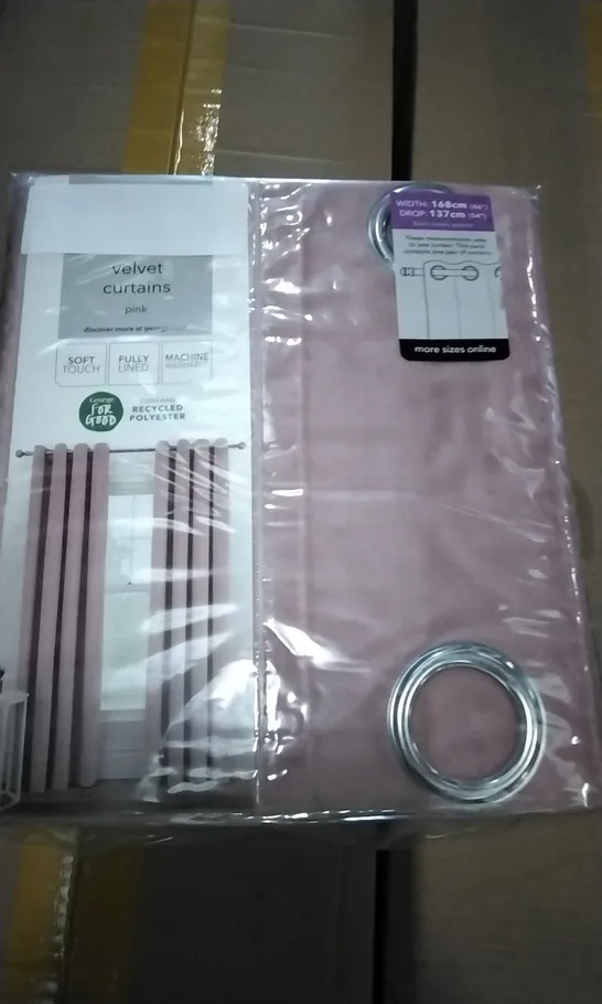 BOX OF 8 PAIRS BRAND NEW EYELET VELVET CURTAINS PINK 168 X 137CM