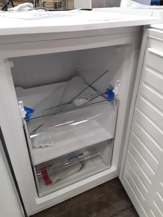 SHARP 54CM FREESTANDING UNDER COUNTER FREEZER WHITE