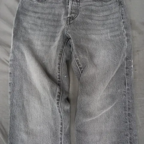 LEVI'S 501 ORIGINAL CROPPED JEANS IN GREY SIZE 24/30