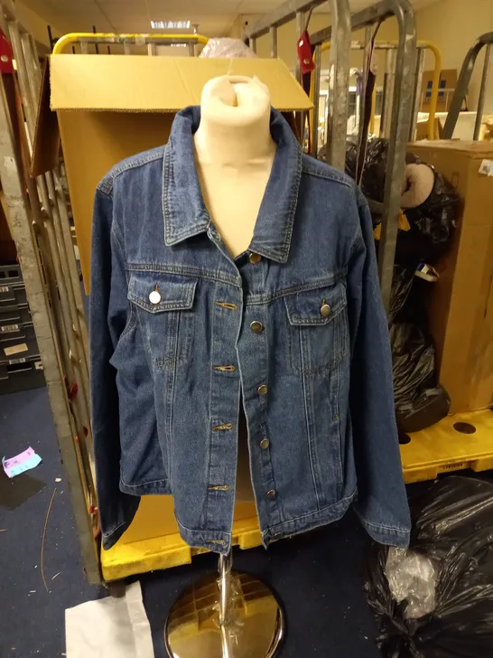 BLUE JEAN JACKET SIZE 20