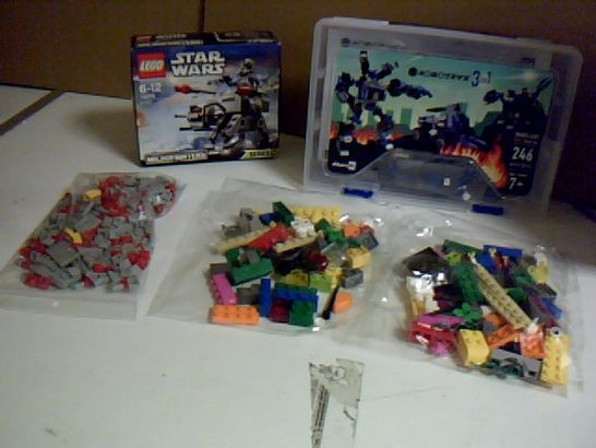 ASSORTMENT OF LEGO AND LEGO STYLE TOYS INCLUDING BOXED LEGO STAR WARS MICROFIGHTER 