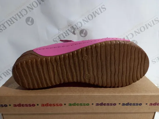 BOXED PAIR OF ADESSO FRANCES MULES IN PINK UK SIZE 6