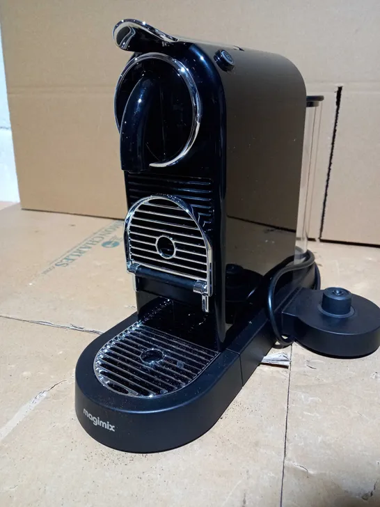 NESPRESSO COFFEE MACHINE