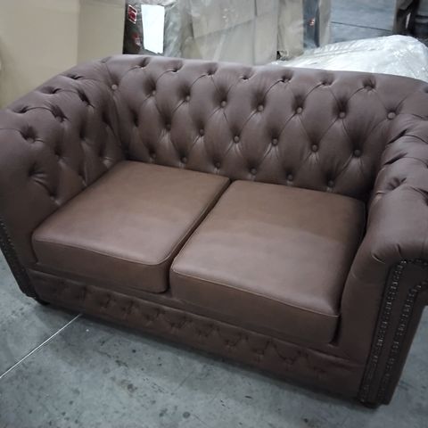 DESIGNER BROWN FAUX LEATHER CHESTERFIELD TWO SEATER LOVESEAT