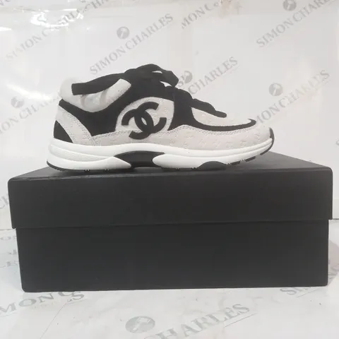 BOXED PAIR OF CHANEL SHOES IN BLACK/WHITE EU SIZE 37