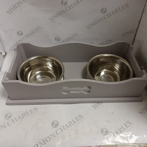 BOXED DOUBLE PET BOWL IN TRAY. 