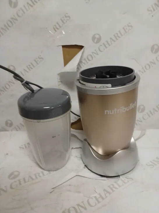 NUTRIBULLET 900W BLENDER CHAMPAGNE MULTI-FUNCTION SMOOTHIE MAKER