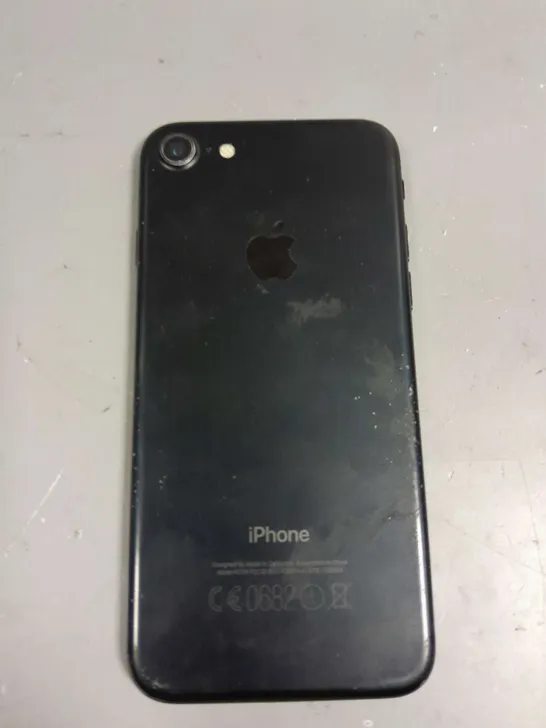 APPLE IPHONE 7 SMARTPHONE 