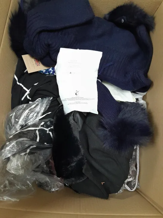 BOX OF APPROXIMATELY 22 ASSORTED CLOTHING ITEMS TO INCLUDE - T-SHIRT , SOCKS , HOODIE ETC