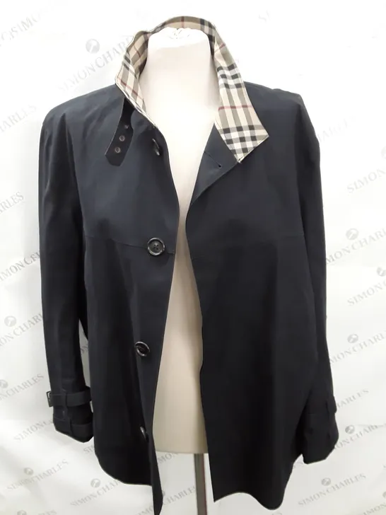 BURBERRY NAVY COLLARED JACKET WITH BUCKLE DETAIL - SIZE UNSPECIFIED 