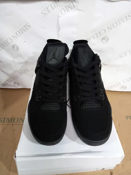 BOXED PAIR OF JORDANS IN ALL BLACK SIZE 8