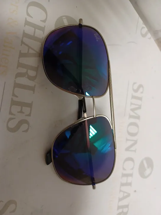 RAY BAN SILVER SUNGLASSES