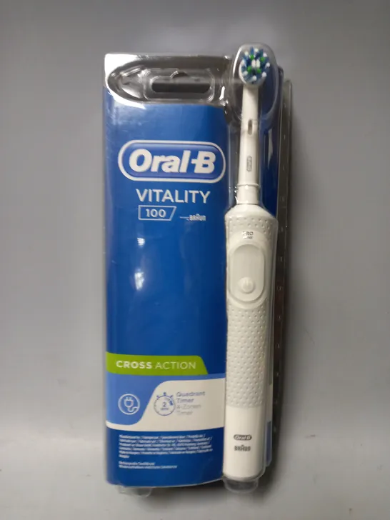 ORAL-B VITALITY 100 CROSS ACTION ELECTRIC TOOTHBRUSH
