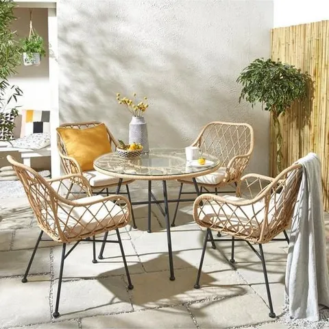 BOXED GRADE 1 MADRID CANE EFFECT NATURAL 4-SEATER GARDEN DINING SET (2 BOXES)